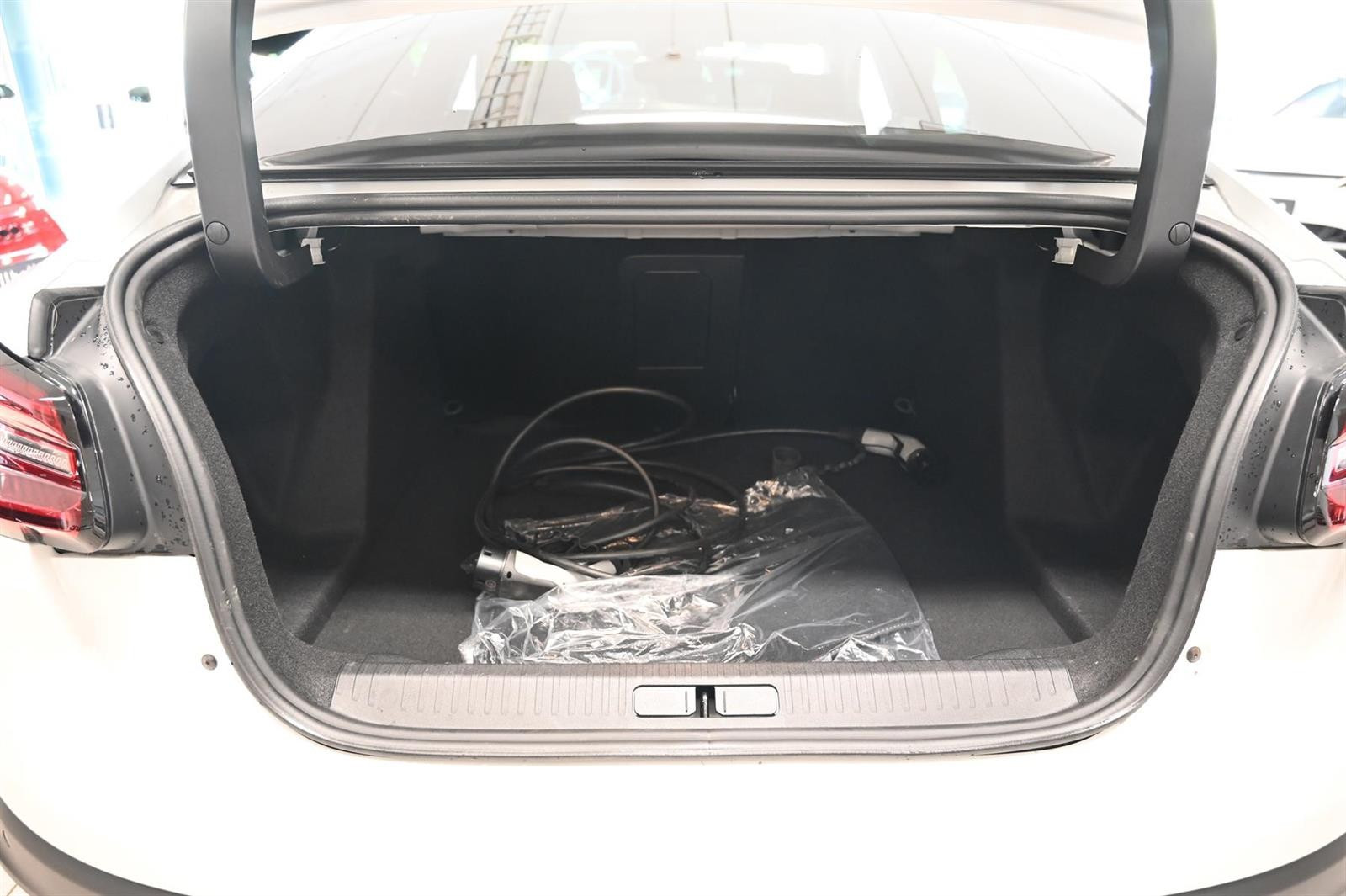 Citroen E-C4 X