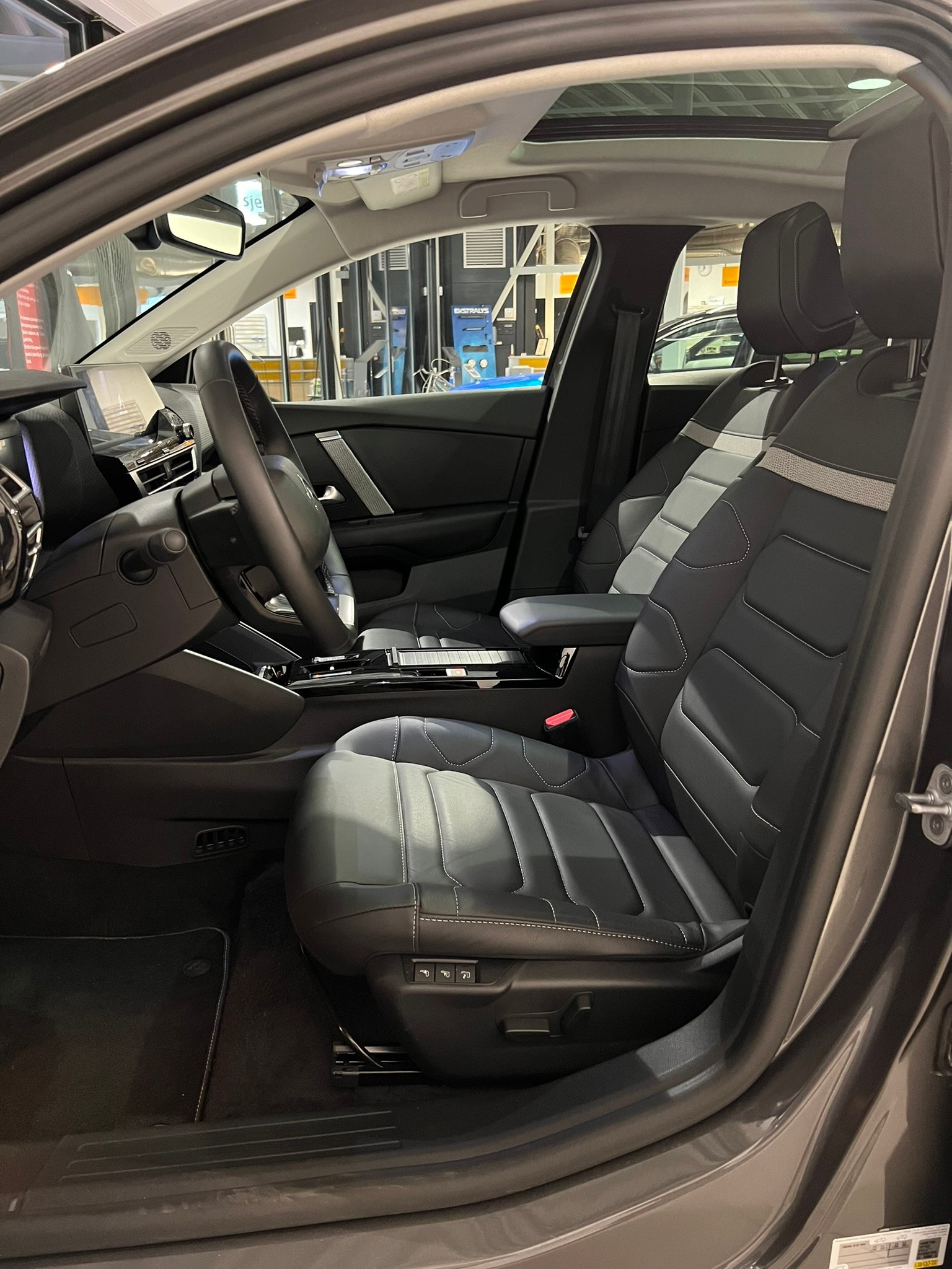 Citroen E-C4 X