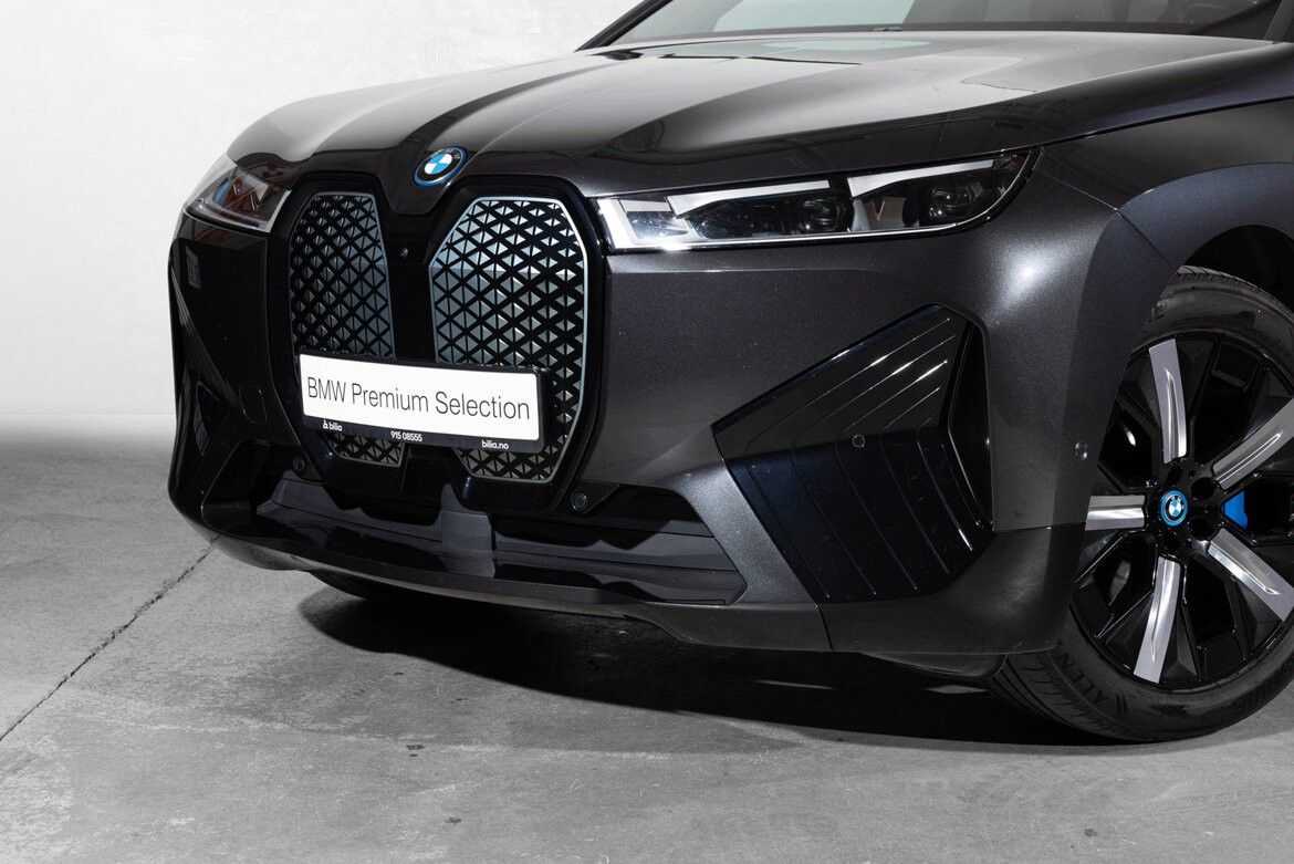 BMW iX xDrive 40