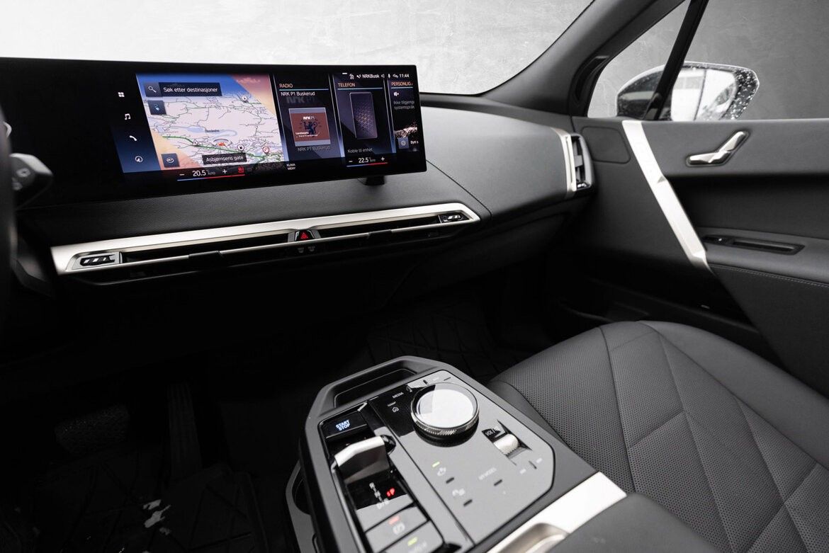 BMW iX xDrive 40