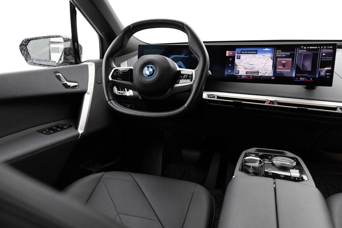 BMW iX xDrive 40