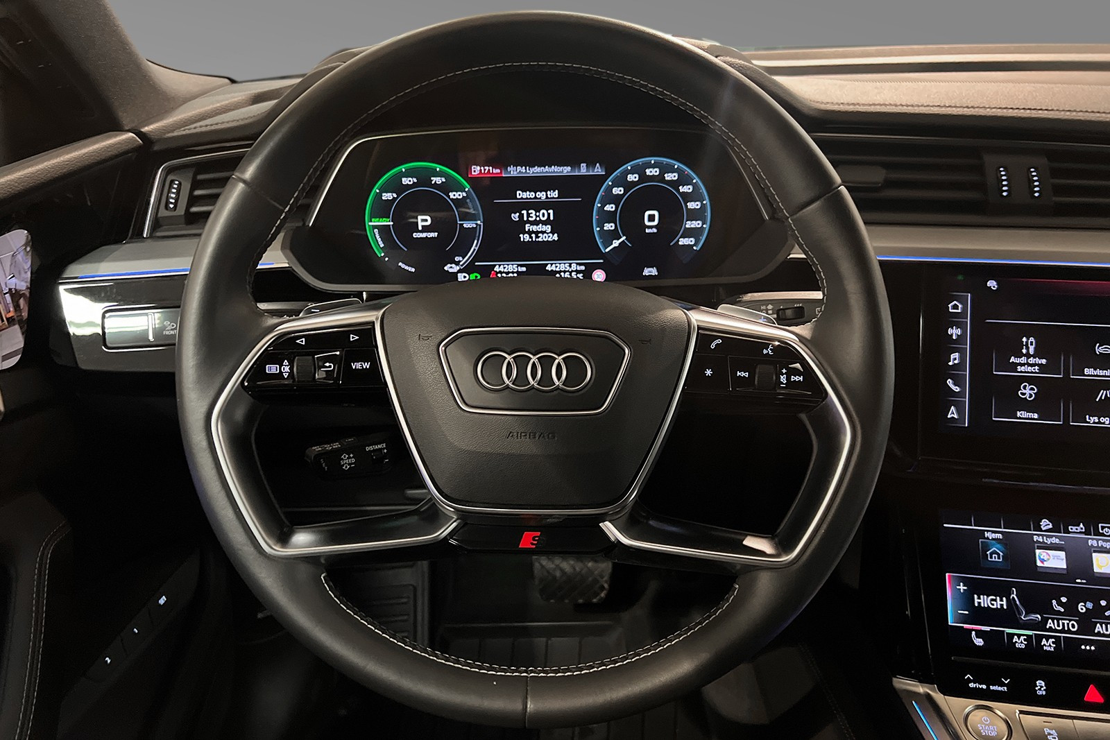 Audi e-tron