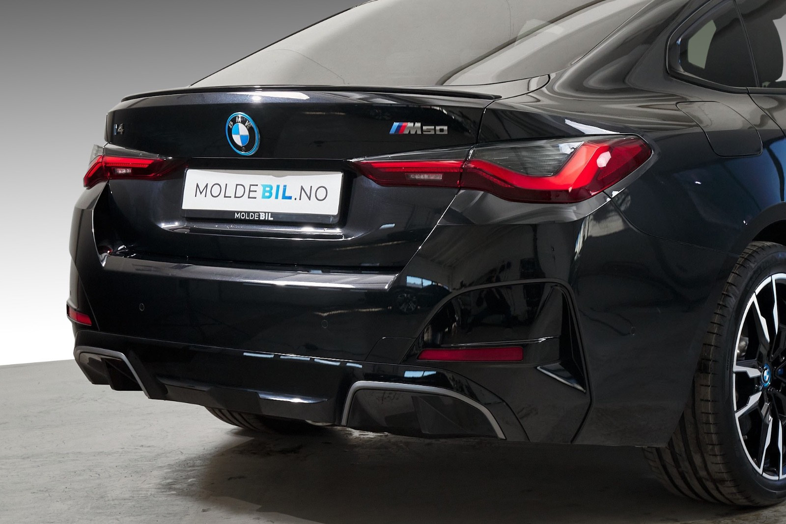 BMW i4 M50