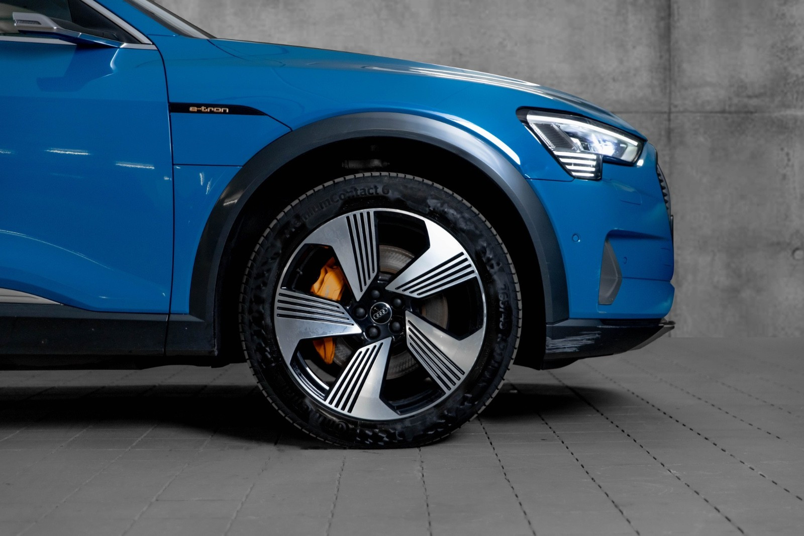 Audi e-tron