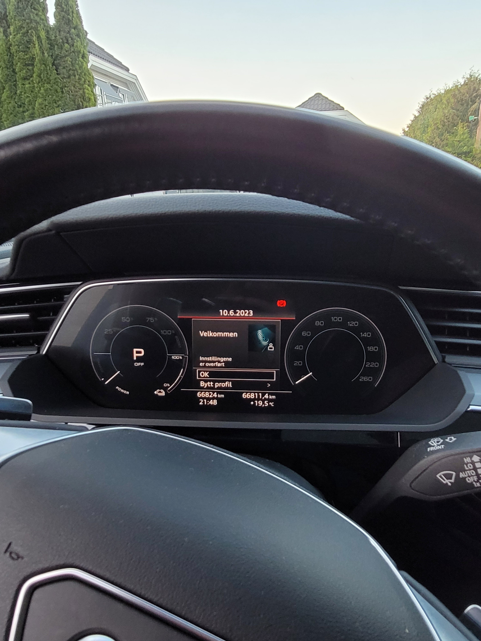 Audi e-tron