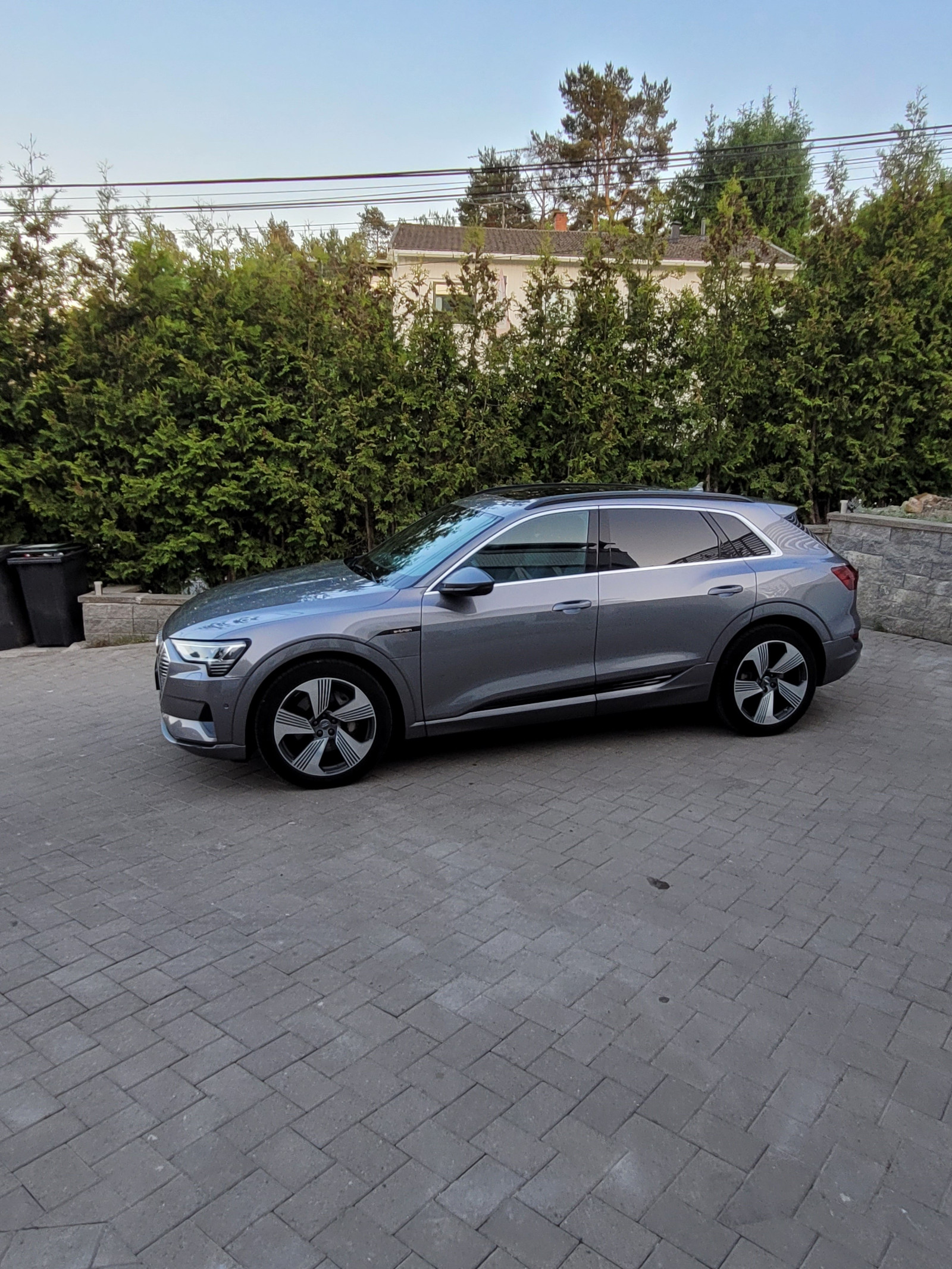Audi e-tron