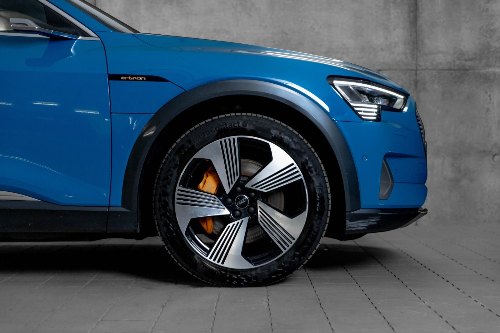 Audi e-tron