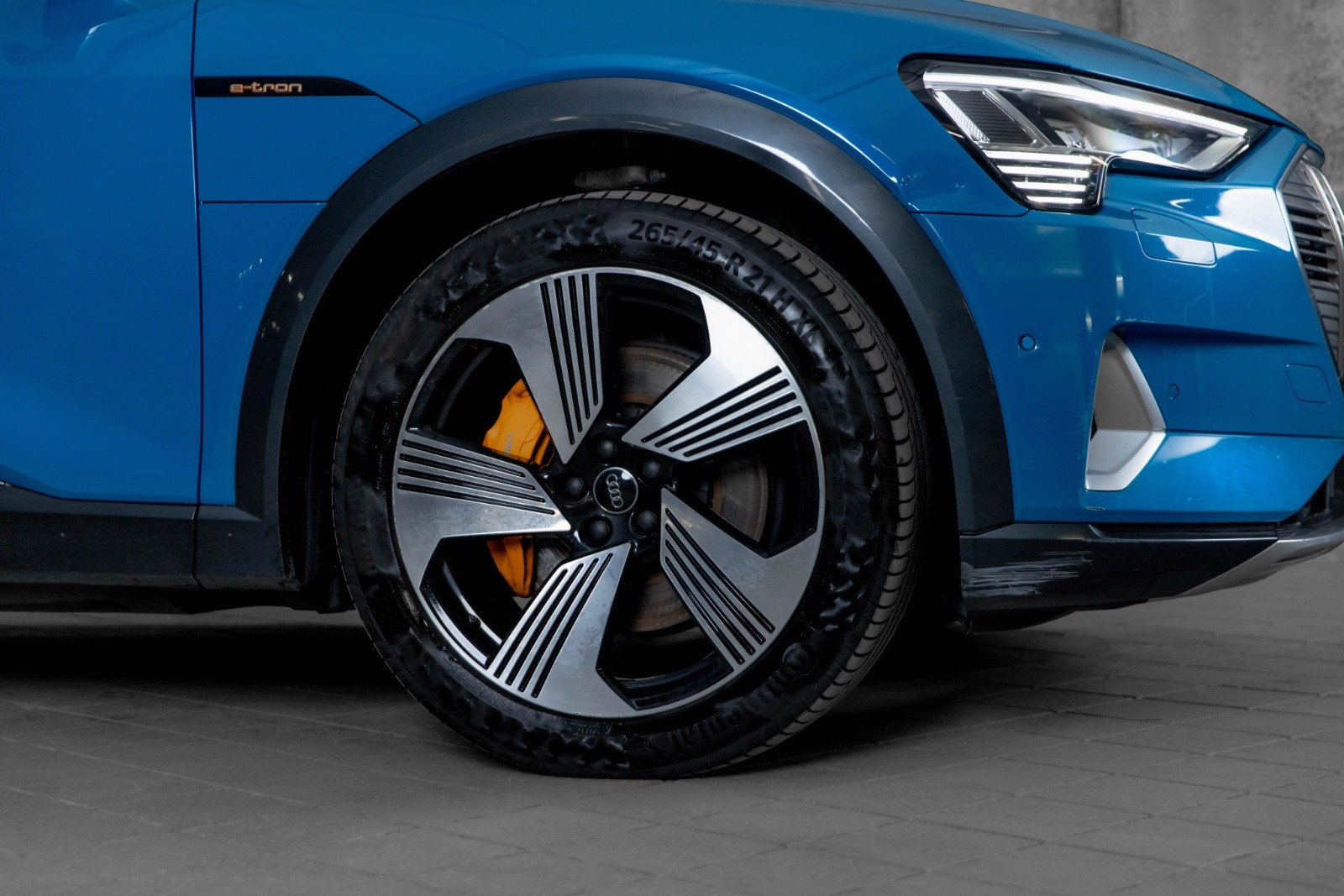 Audi e-tron