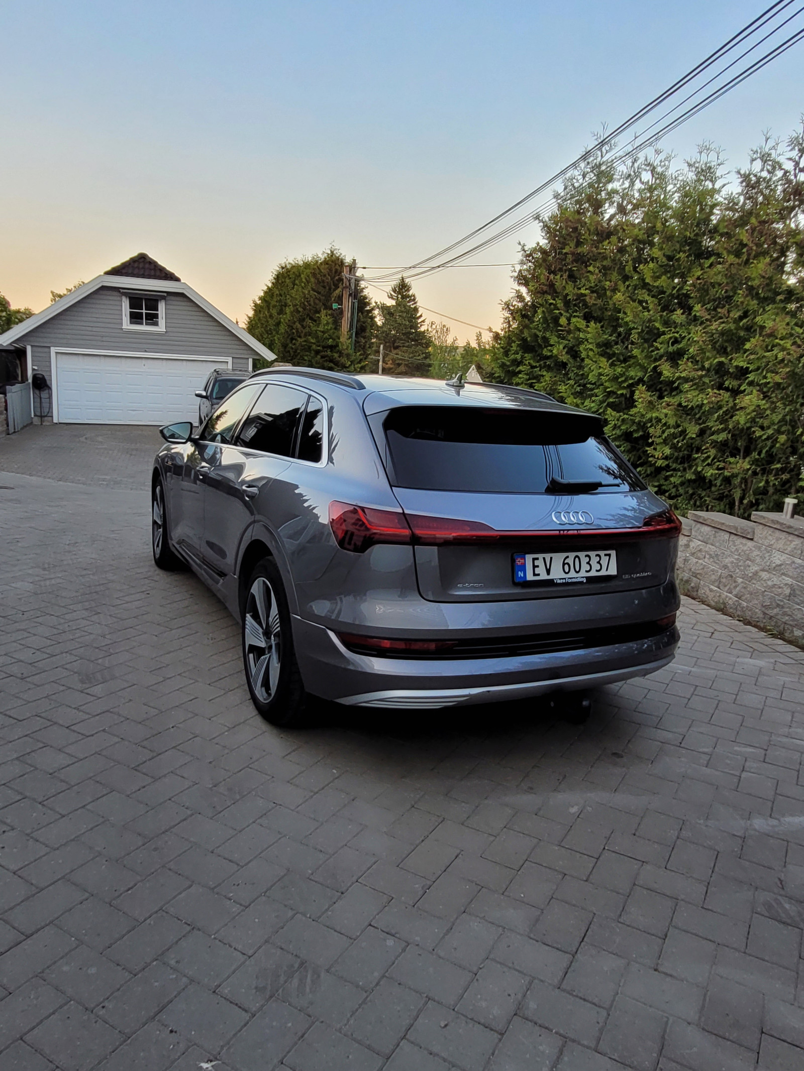Audi e-tron