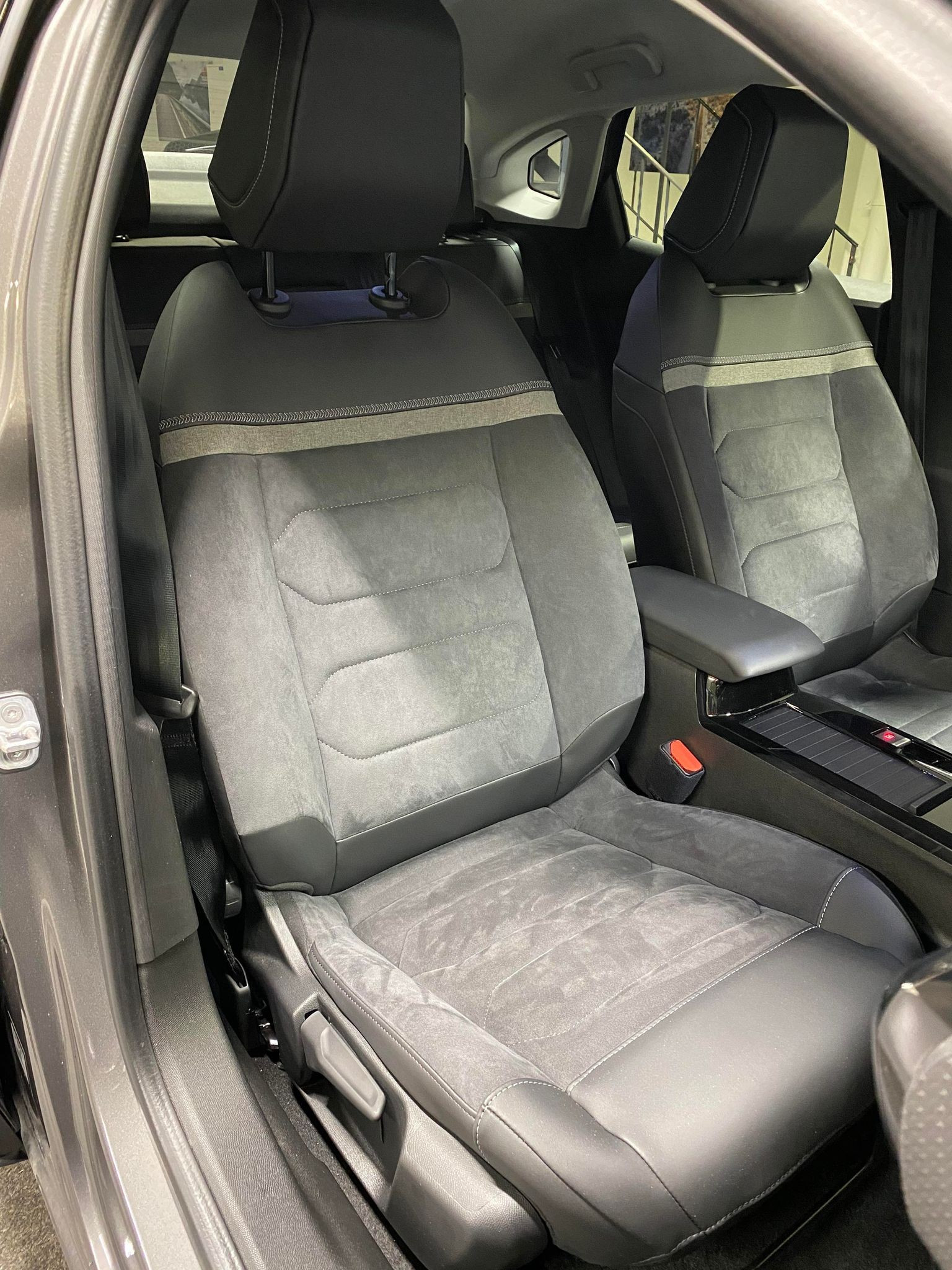 Citroen E-C4 X