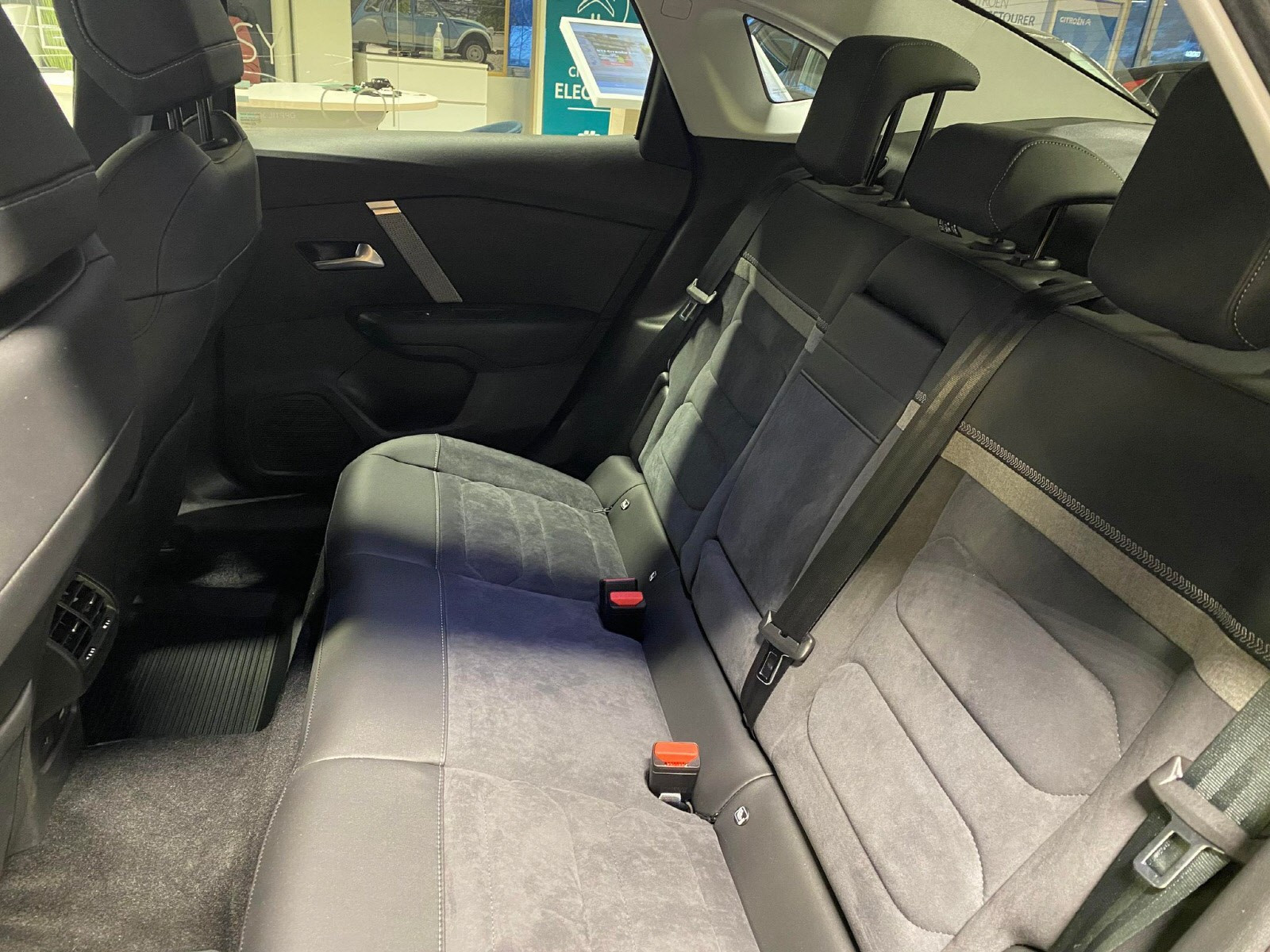 Citroen E-C4 X