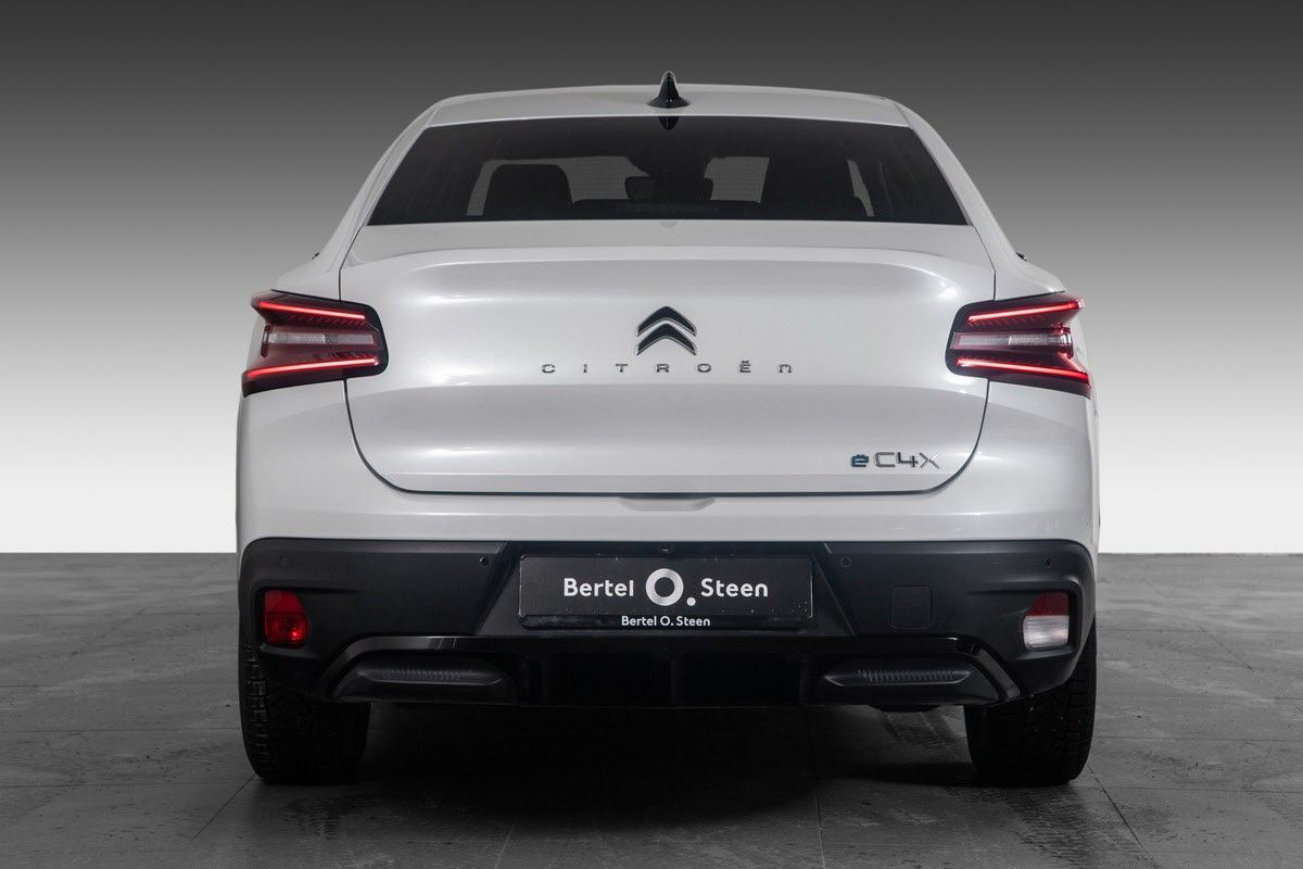 Citroen E-C4 X