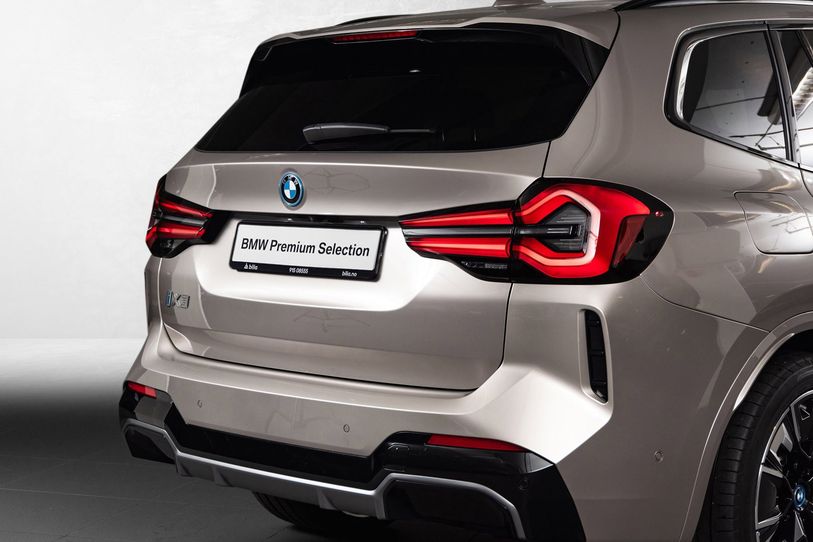 BMW iX3
