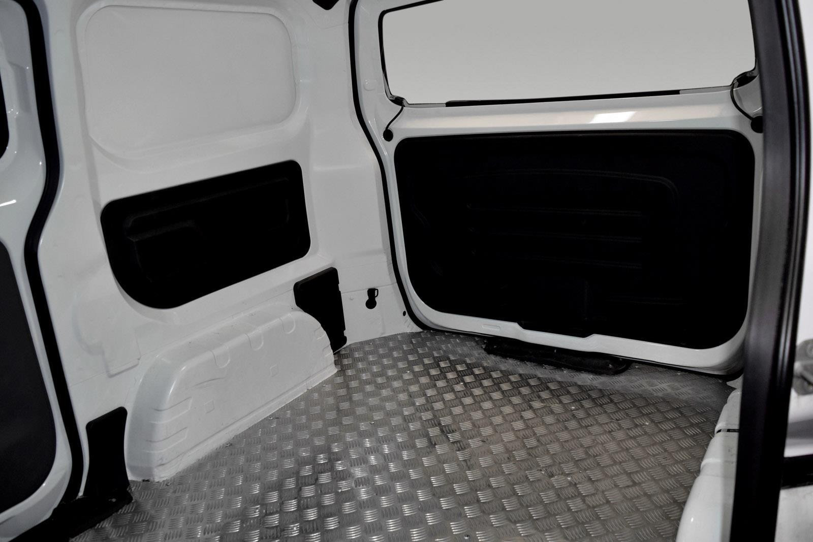 BYD T3