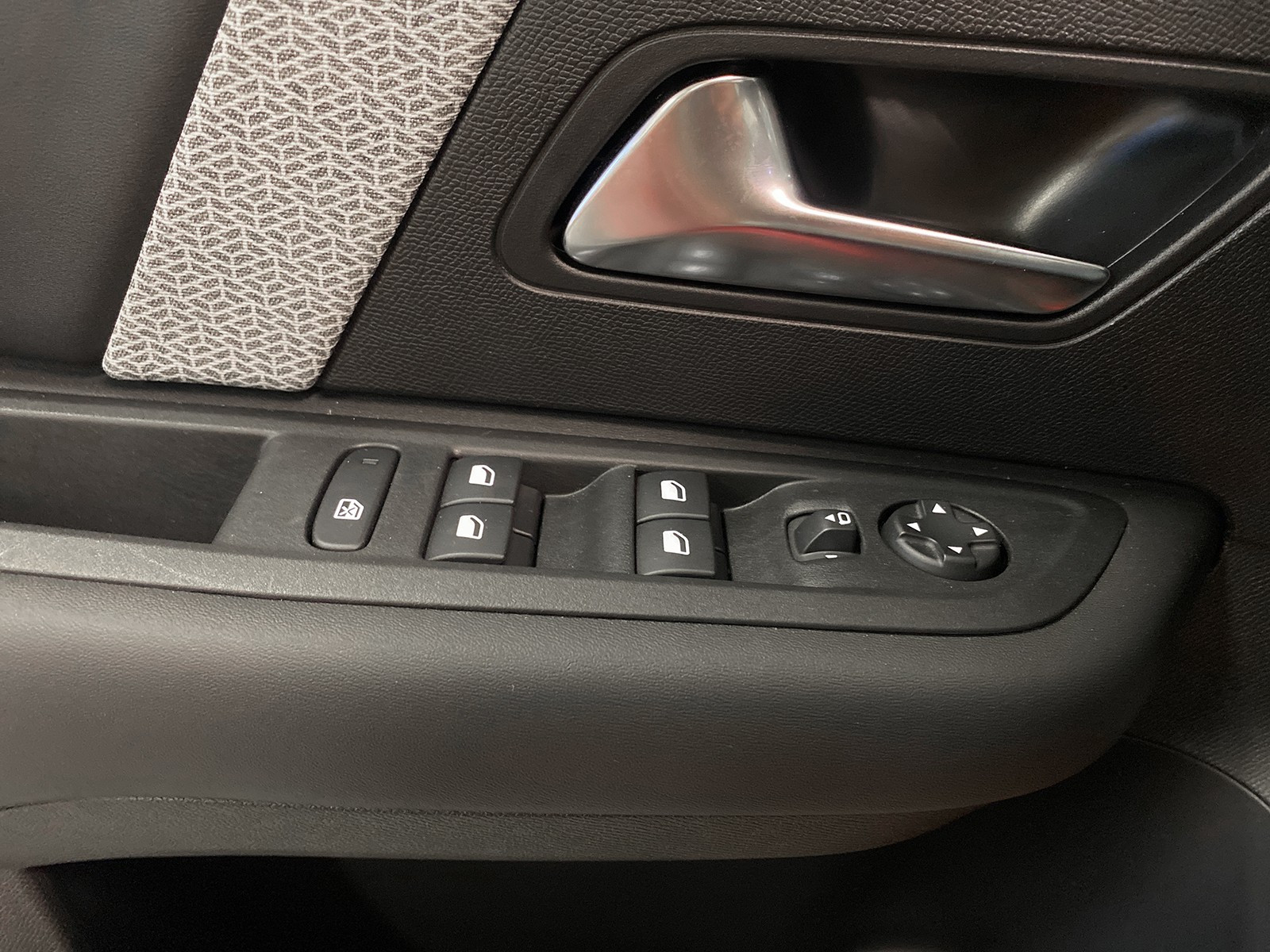 Citroen E-C4