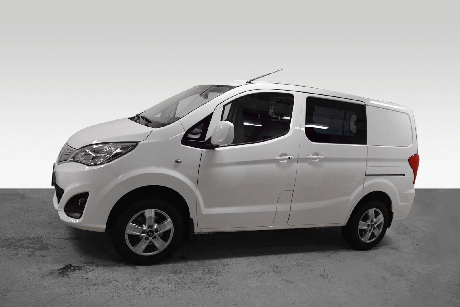 BYD T3