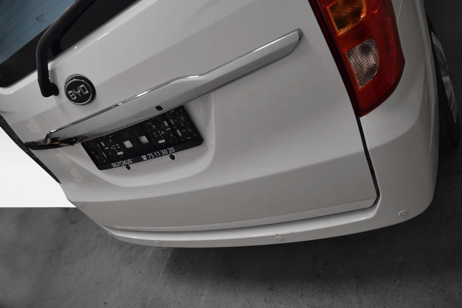 BYD T3