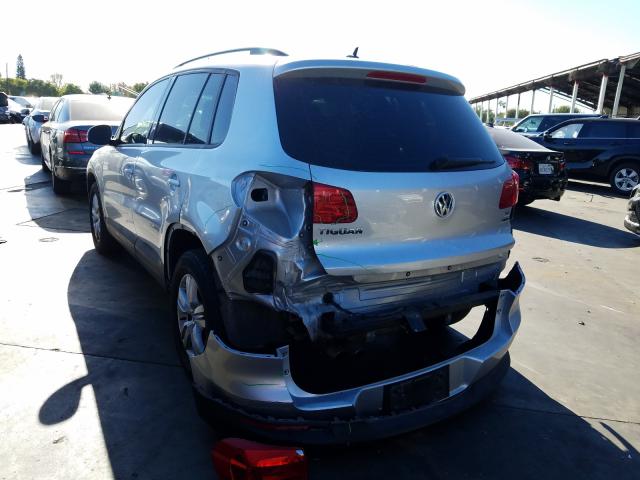 Volkswagen Tiguan S 2016