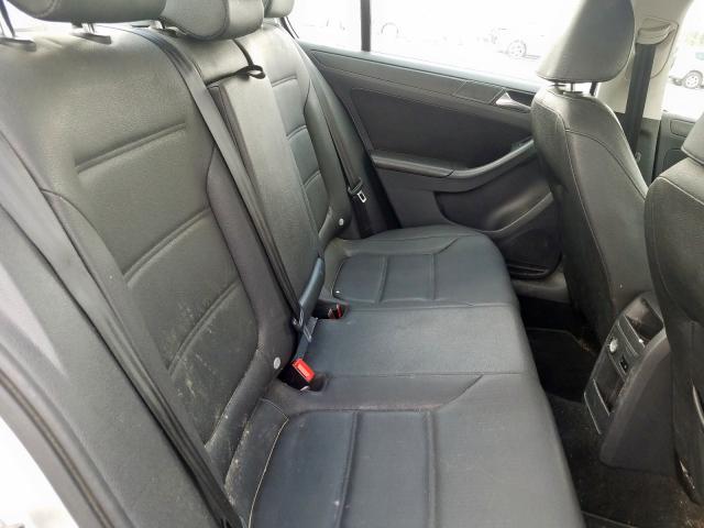 Volkswagen Jetta SE 2011
