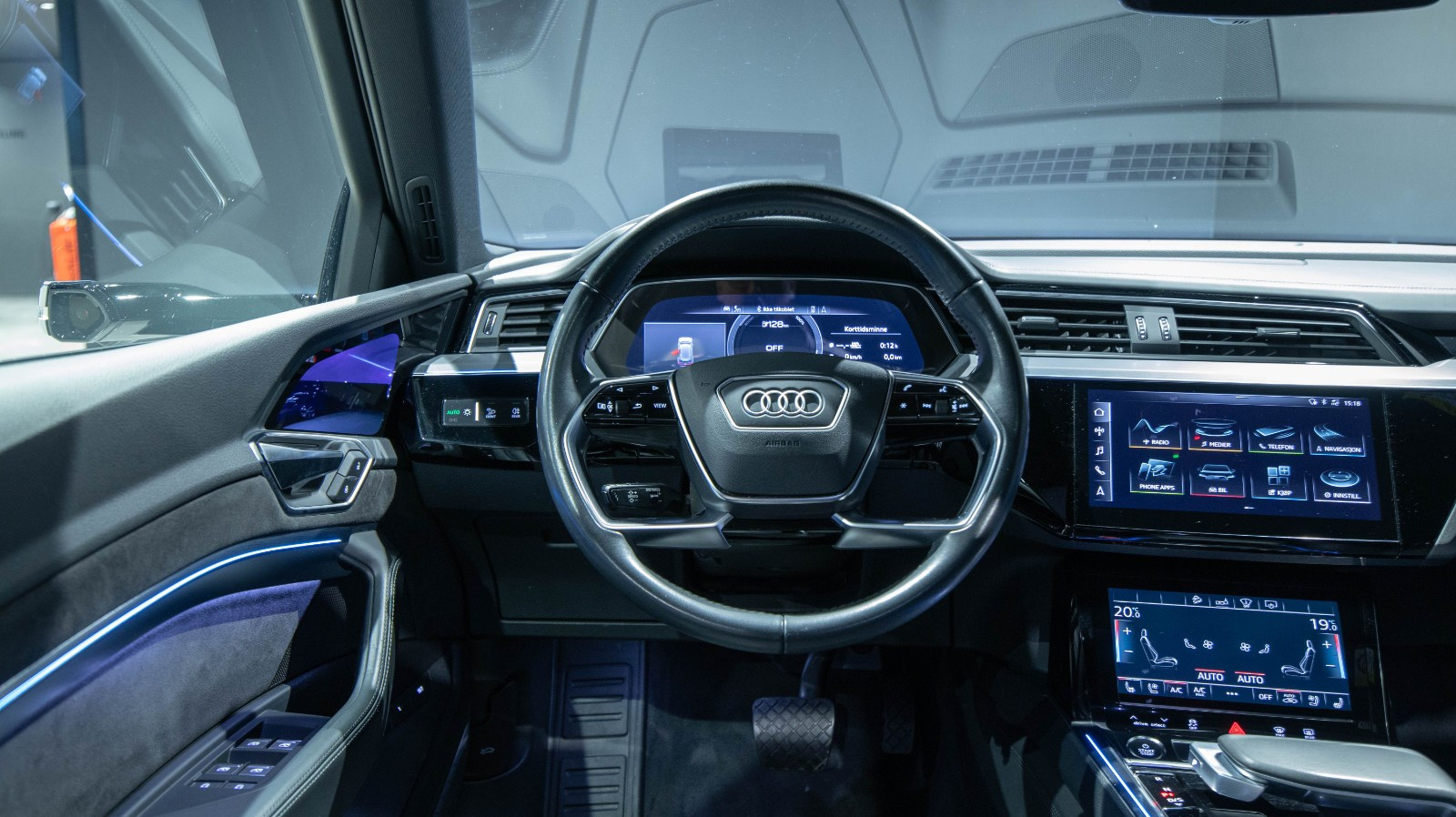Audi e-tron