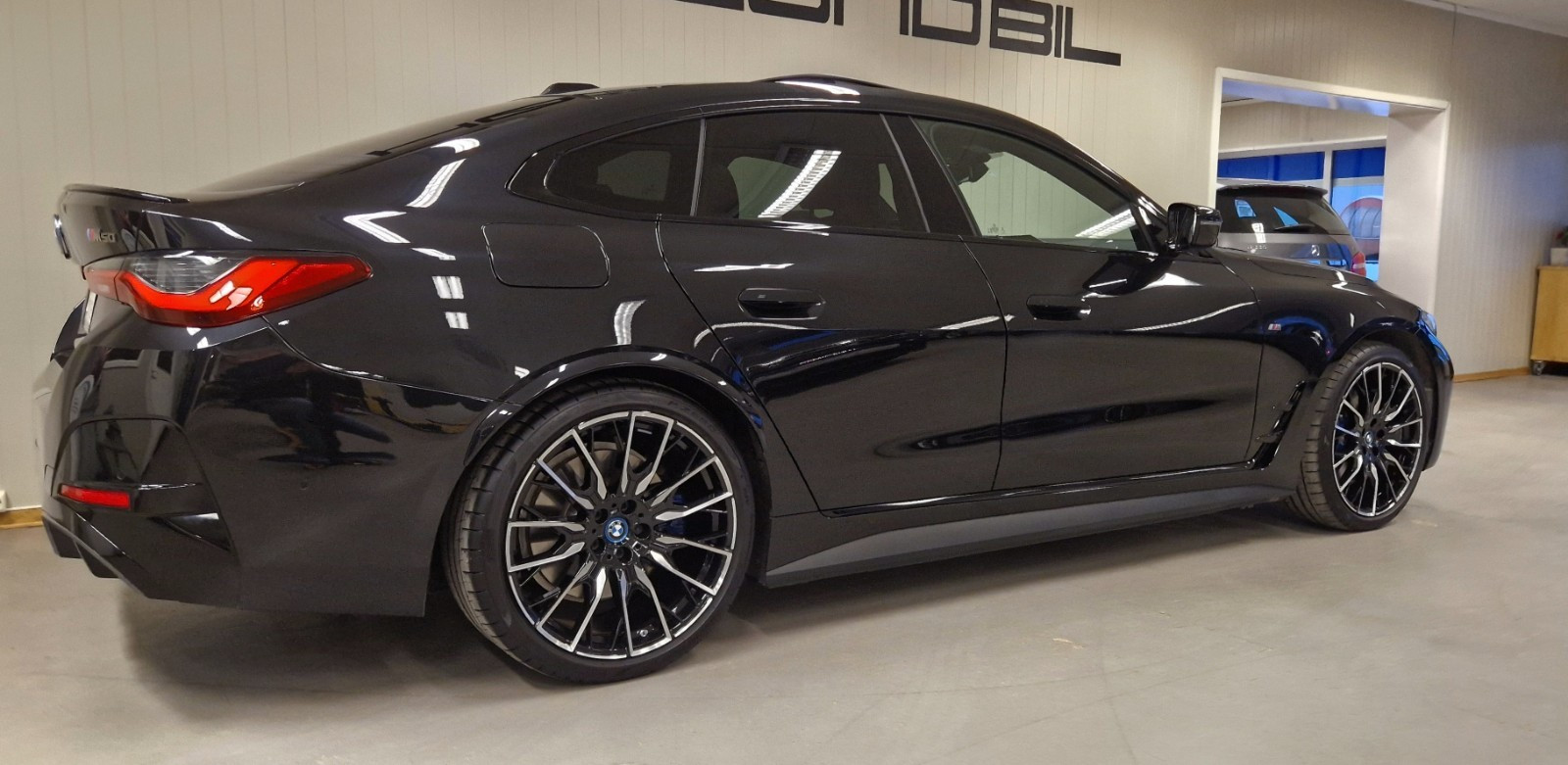BMW i4 M50