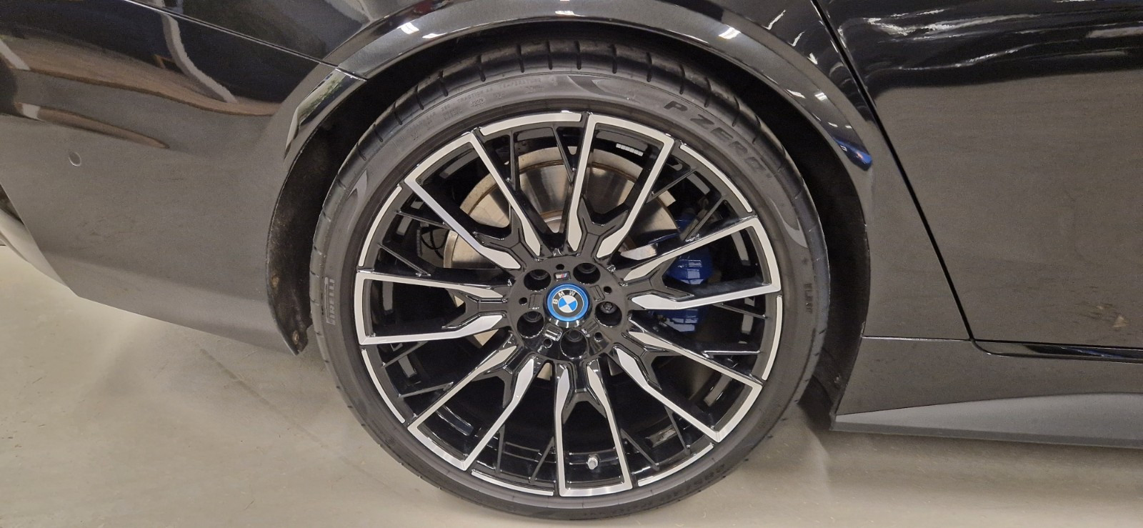 BMW i4 M50