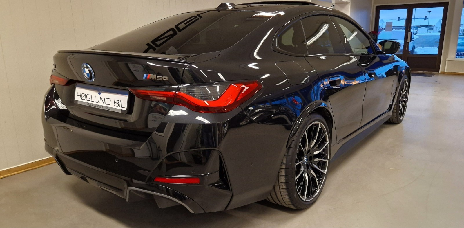 BMW i4 M50
