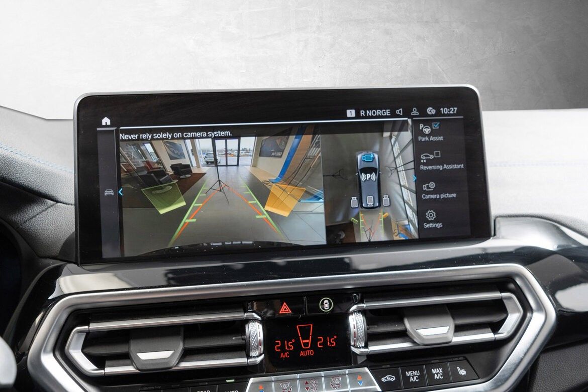 BMW iX3