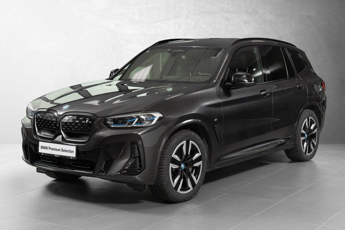 BMW iX3
