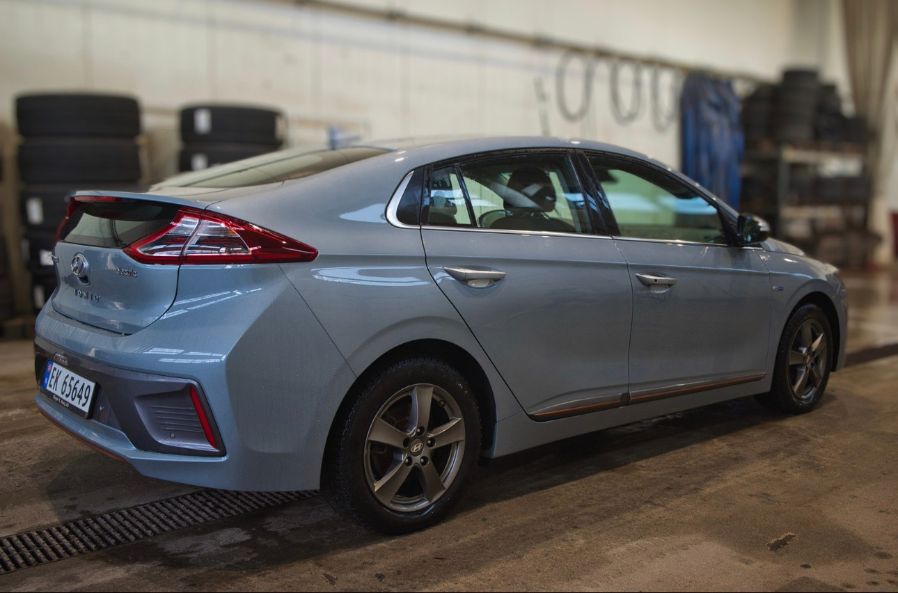 Hyundai IONIQ