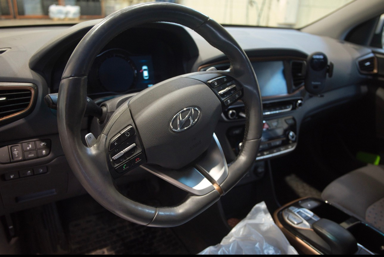 Hyundai IONIQ