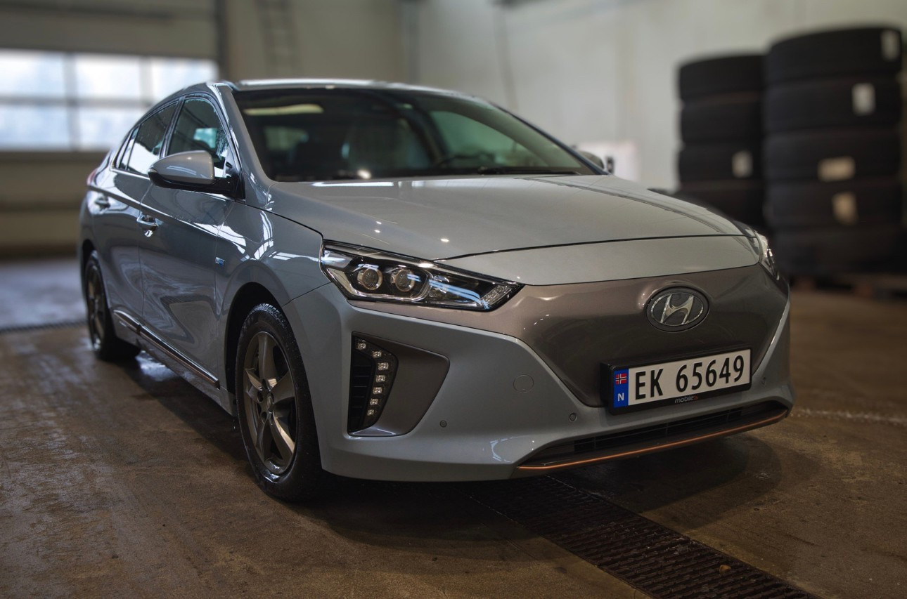 Hyundai IONIQ