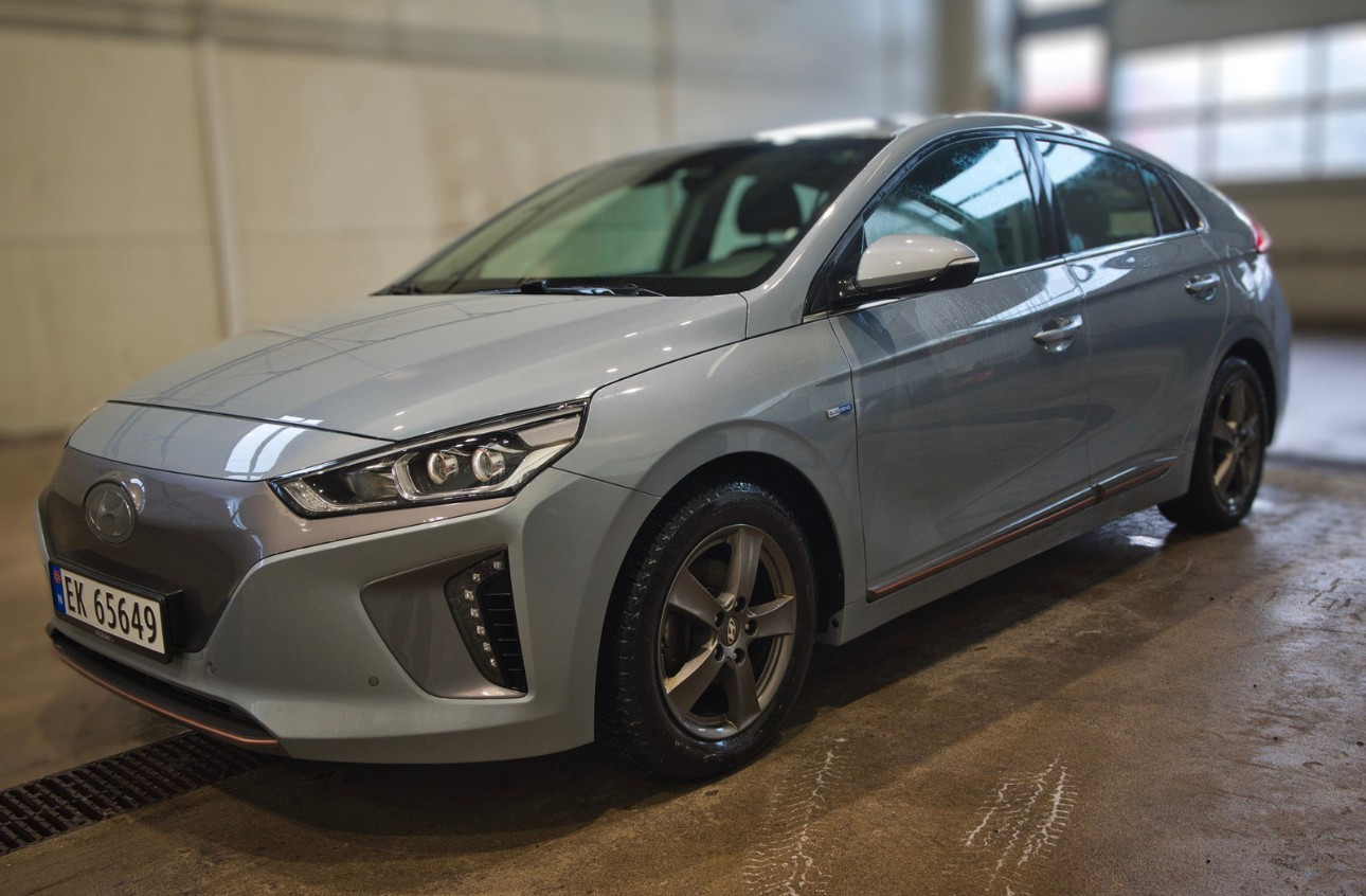 Hyundai IONIQ