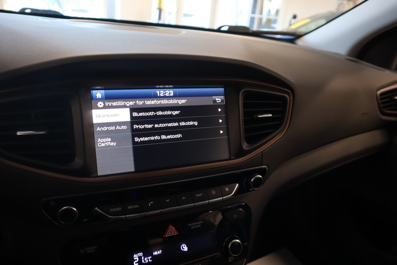 Hyundai IONIQ