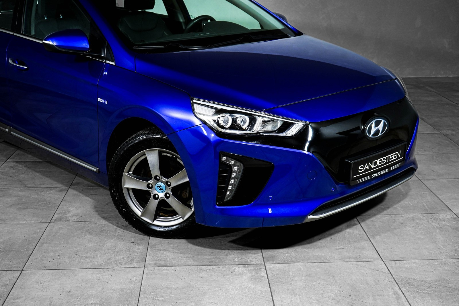 Hyundai IONIQ