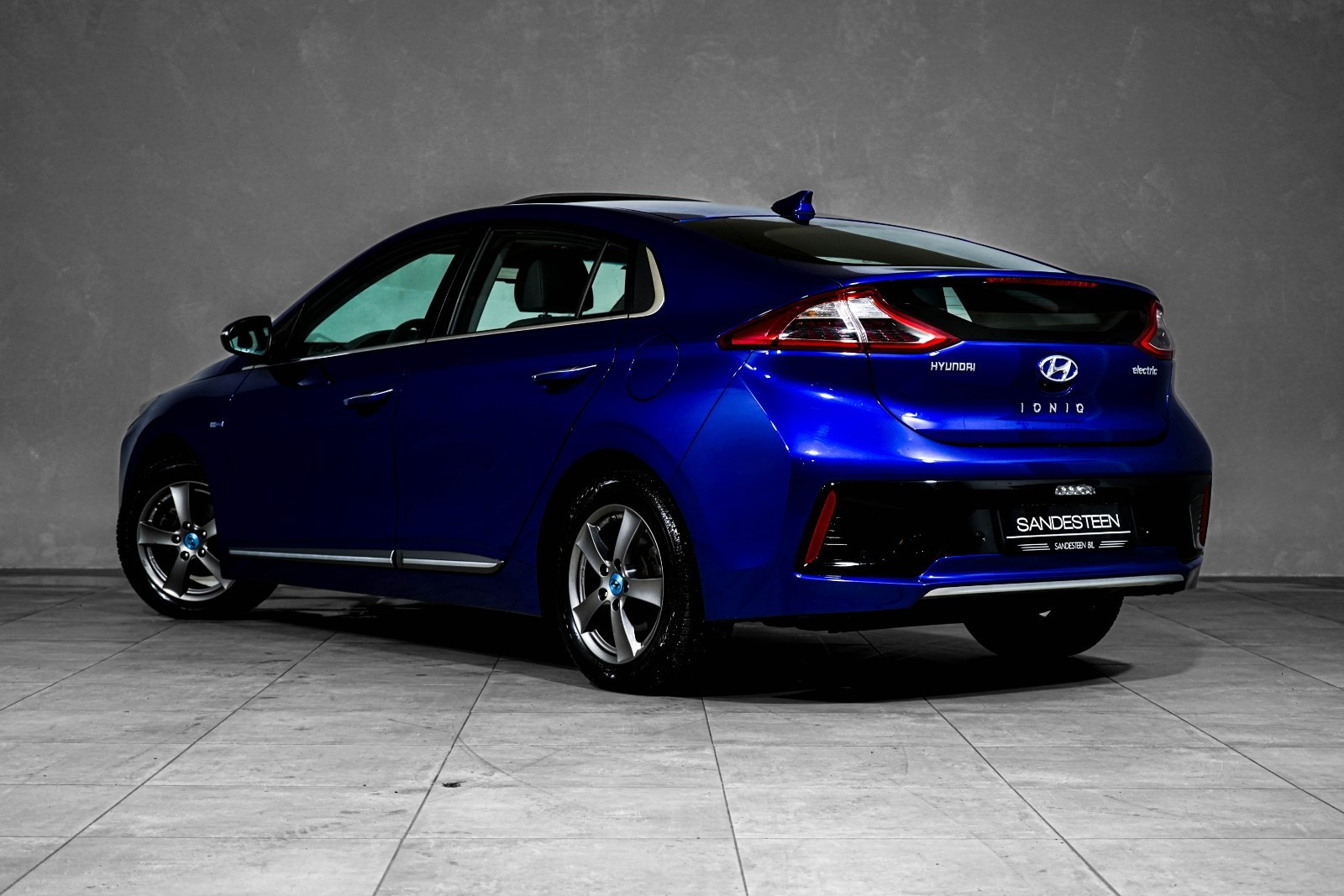 Hyundai IONIQ