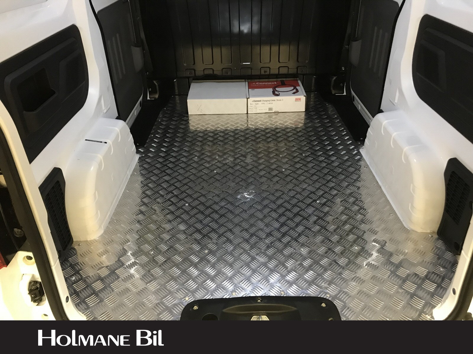 BYD T3