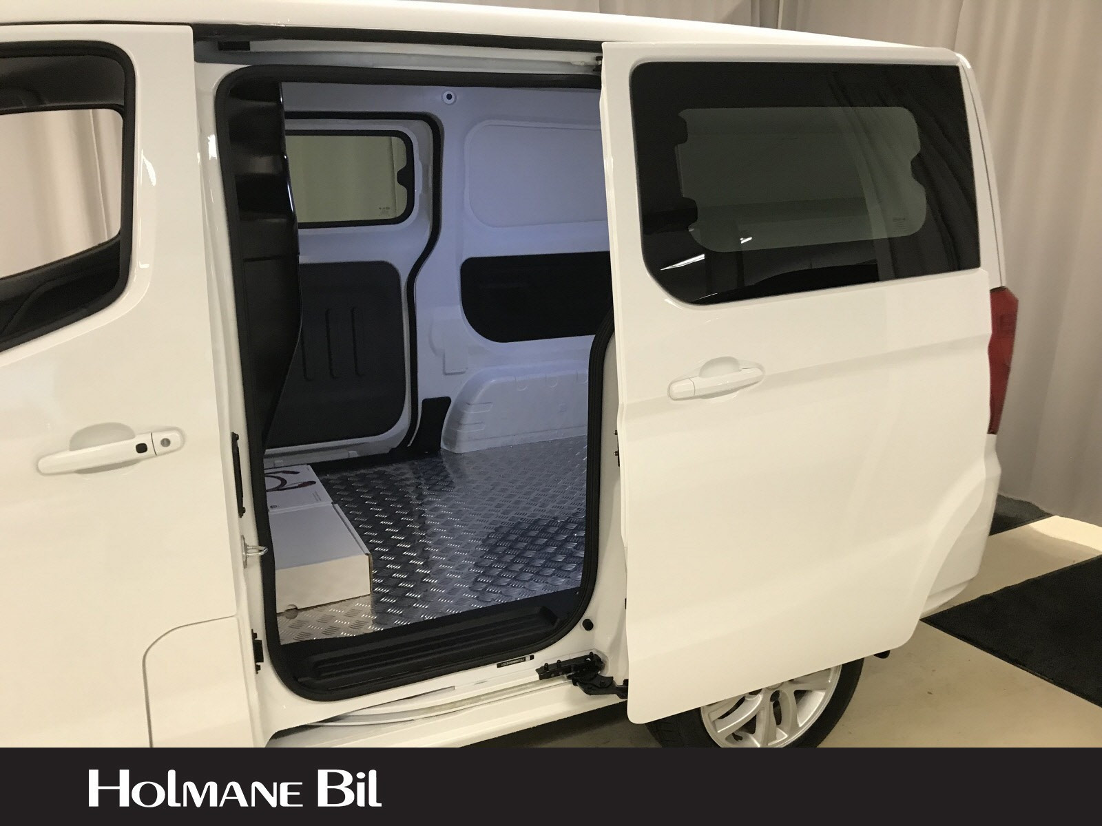 BYD T3