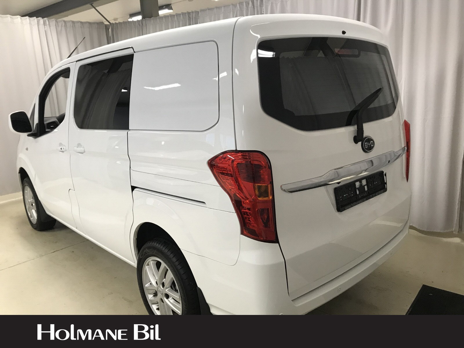 BYD T3