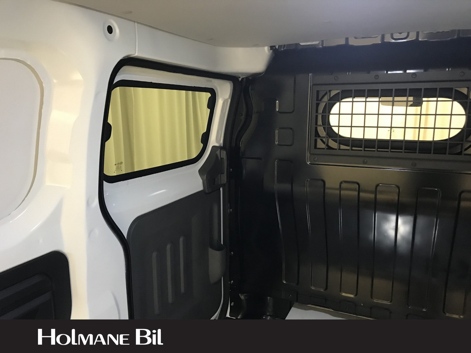 BYD T3