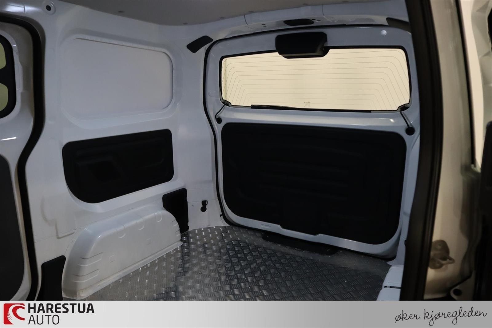 BYD T3