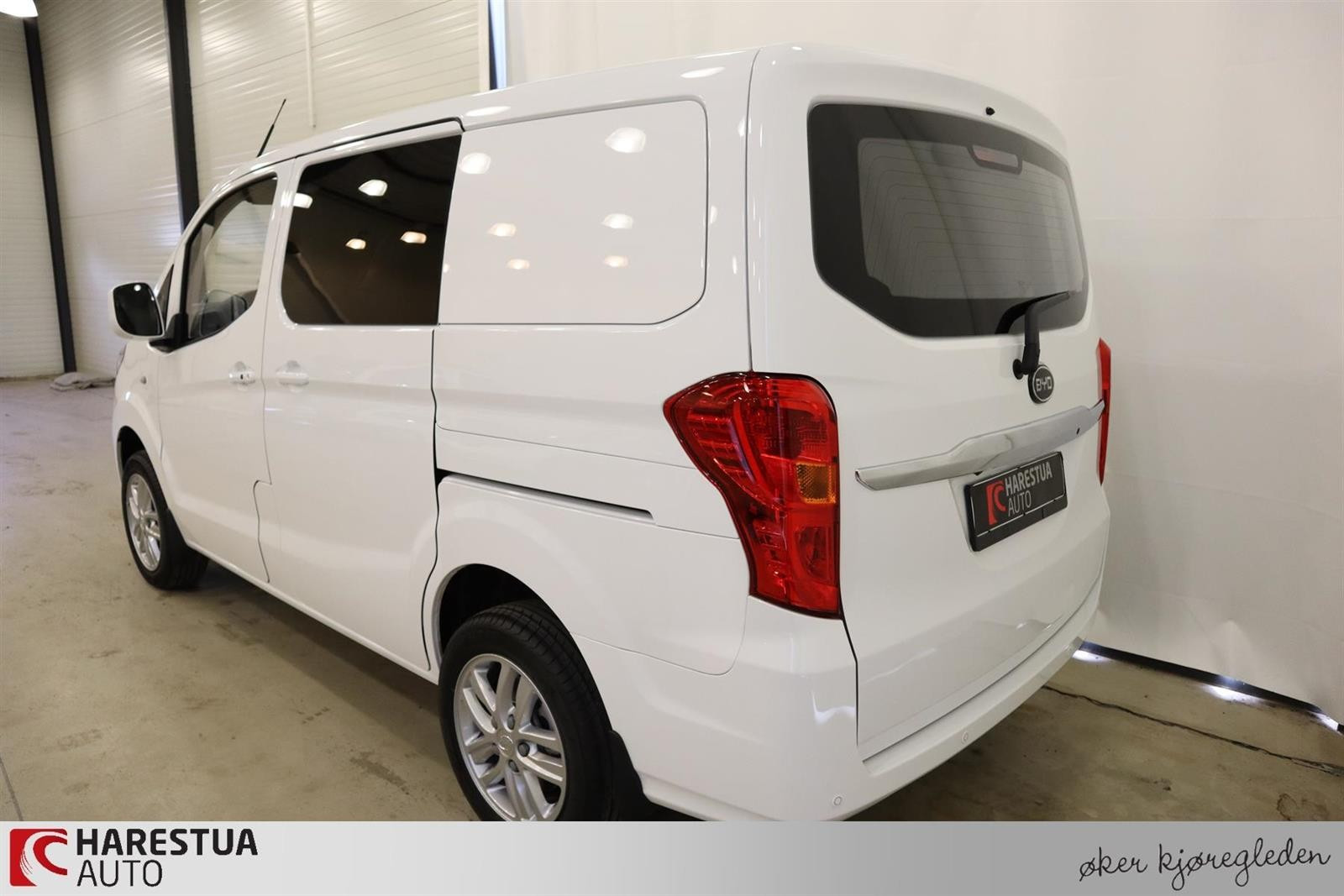 BYD T3