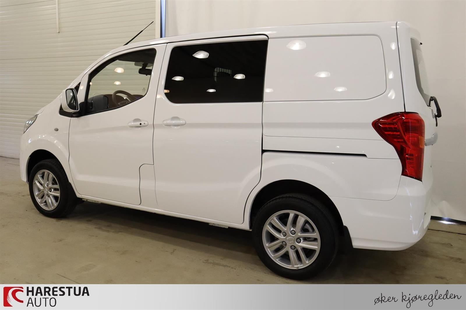 BYD T3