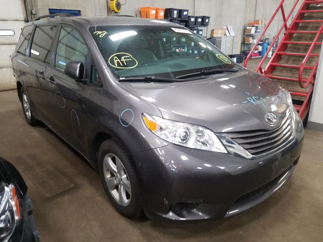 Toyota Sienna LE 2017