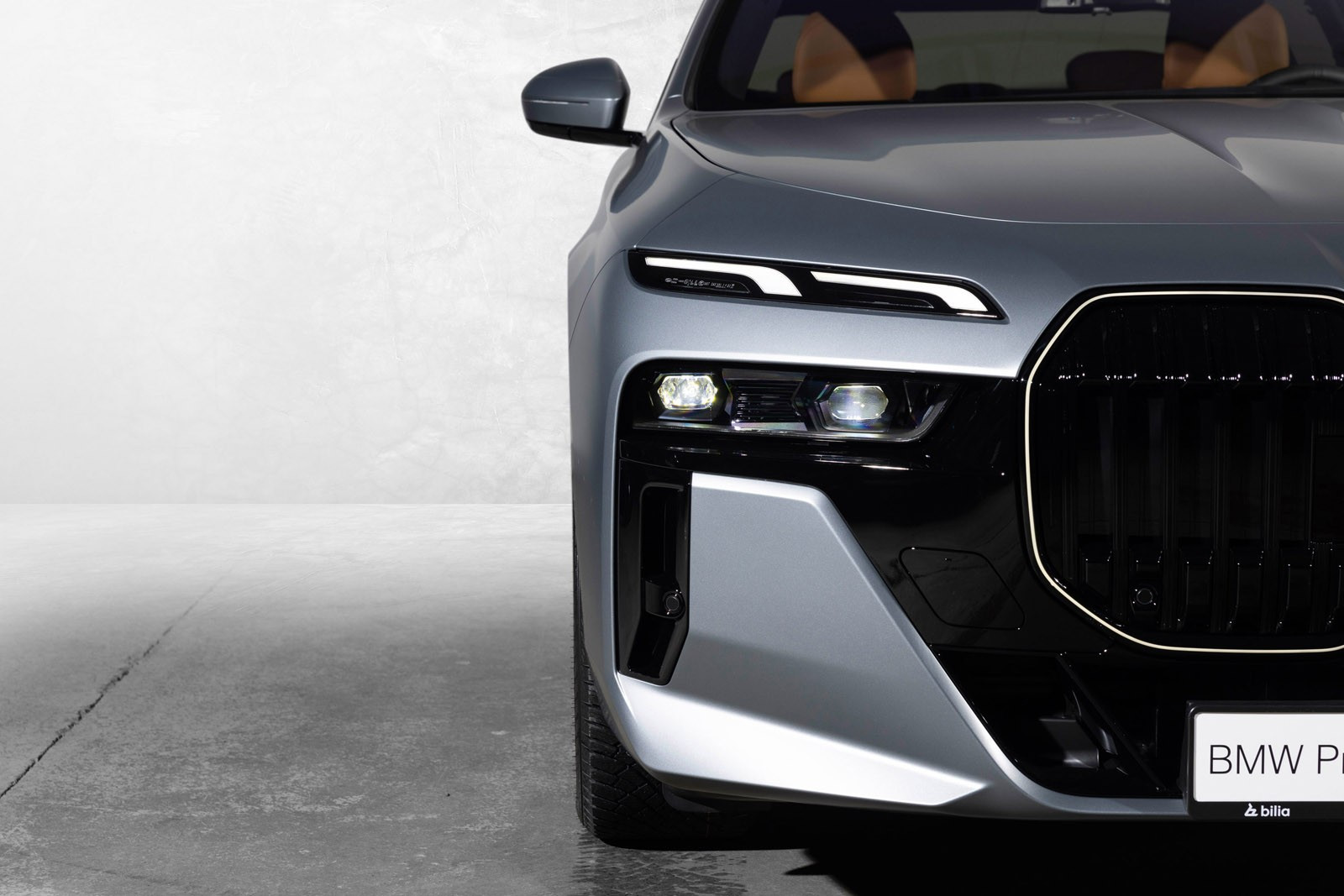 BMW i7