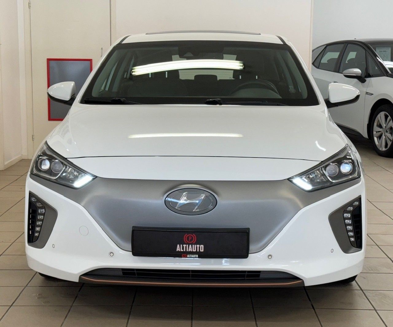Hyundai IONIQ