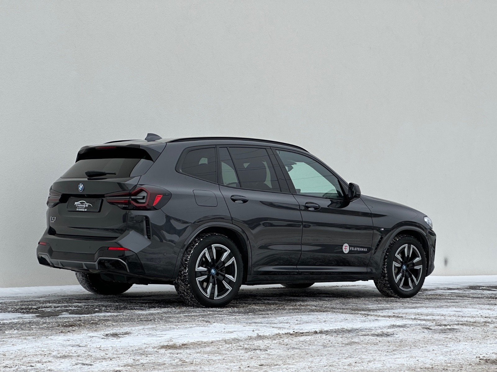 BMW iX3