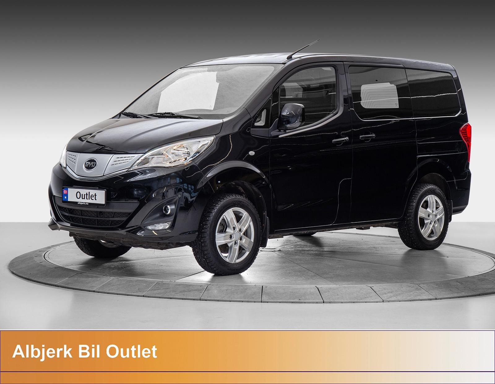 BYD T3