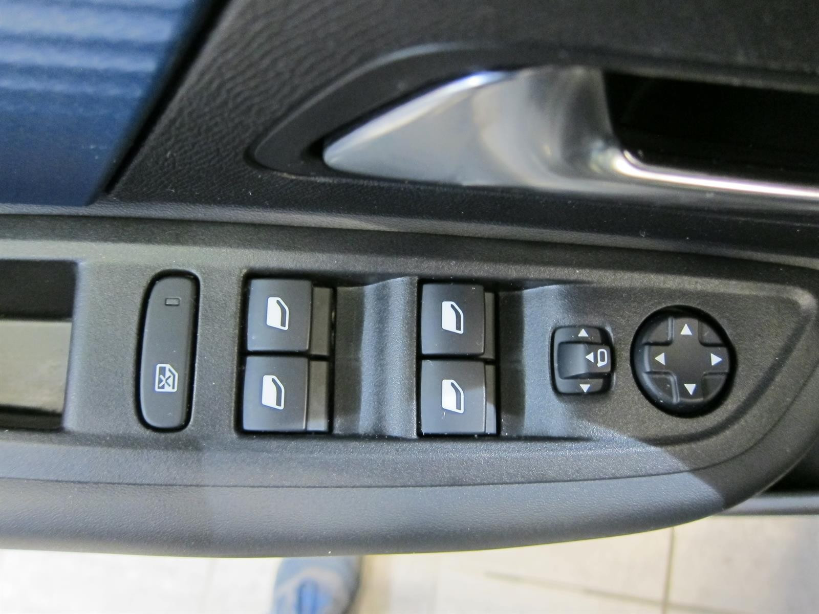 Citroen E-C4