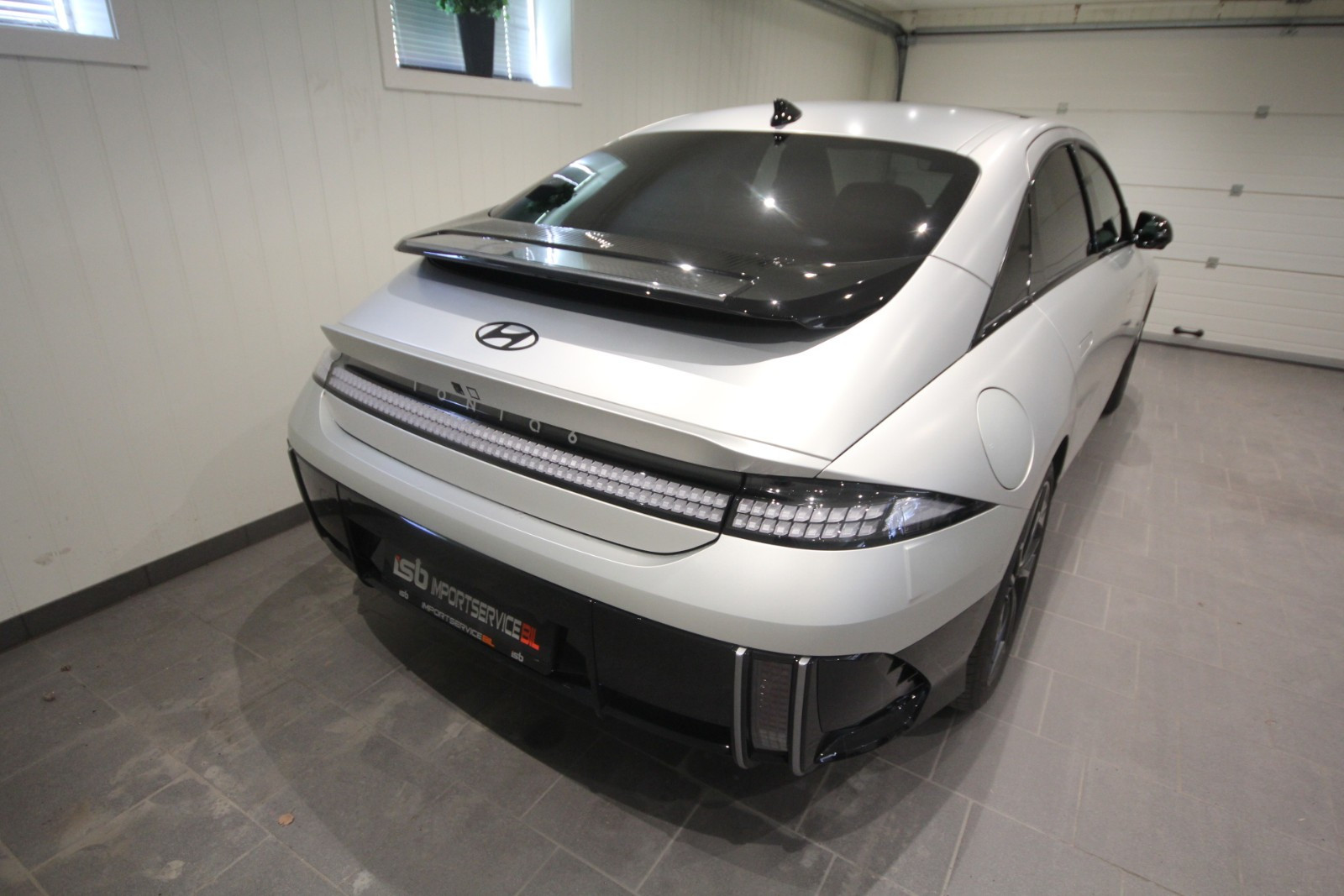 Hyundai Ioniq 6